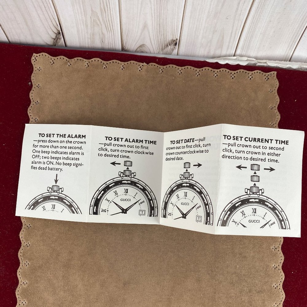 Almost NEW Gucci World Alarm Clock Vintage Rare Gucci Quartz Travel Alarm Clock - Picture 10 of 10